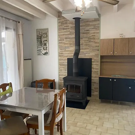 Hébergement de vacances Coquette Maison 3 Chambres, Climatisee, A Cote D'azur *